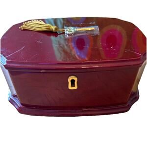 ROMANCE SWISS MOVEMENT BY REUGE MUSIC JEWELRY BOX Red Burr W/ Key Unforgettable